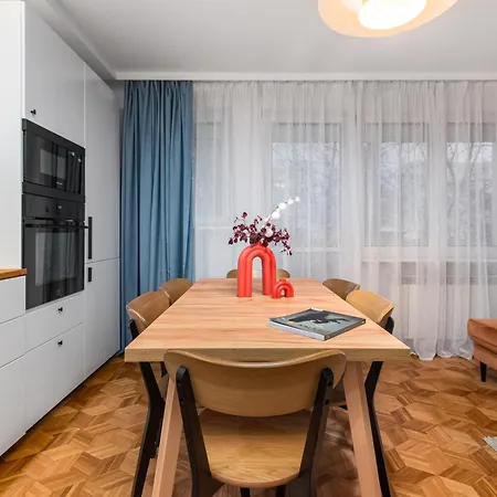 Sobieskiego 109 By Homeprime *