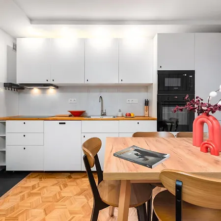 Sobieskiego 109 By Homeprime Apartmán